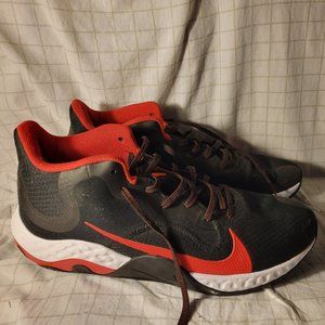 Nike "Renew Elevate"